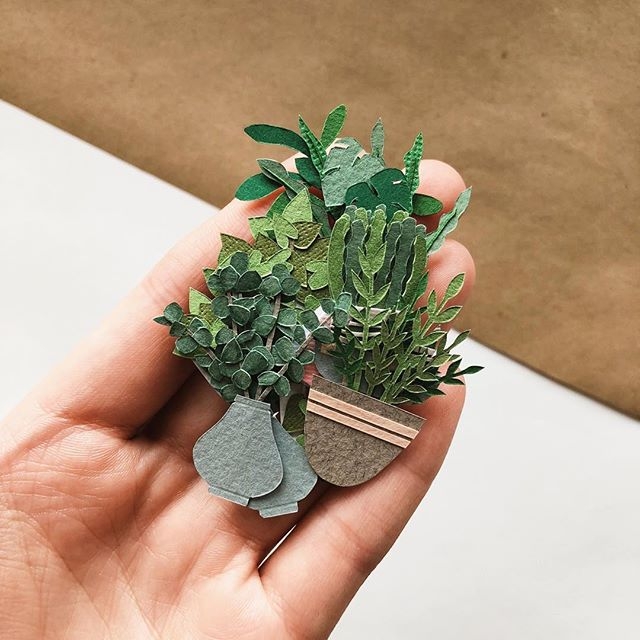薄暗〜いリビングも「枯れない植物」で明るくデコレイト