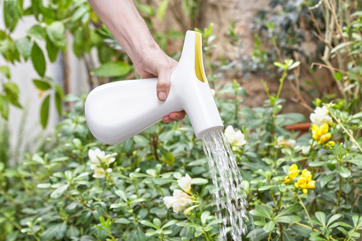 水やりした後、その「ジョウロ」どこに片付けるの?