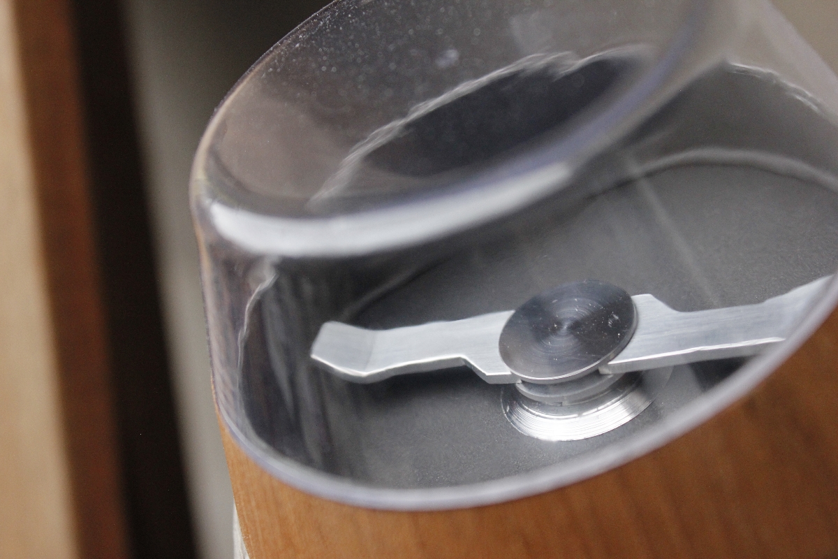 壮大な「自然」が隠された、小さなコーヒーミル