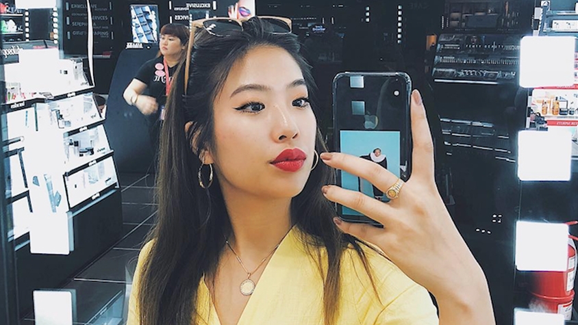 「インスタ撮影」に生活をかける25歳。SNSは、仕事場になる。