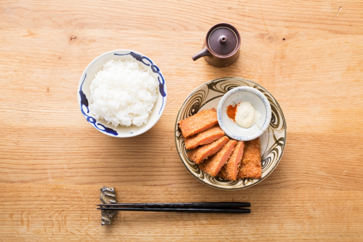 「あかてん」のサクサク×ピリ辛に、ご飯もビールもとまらない