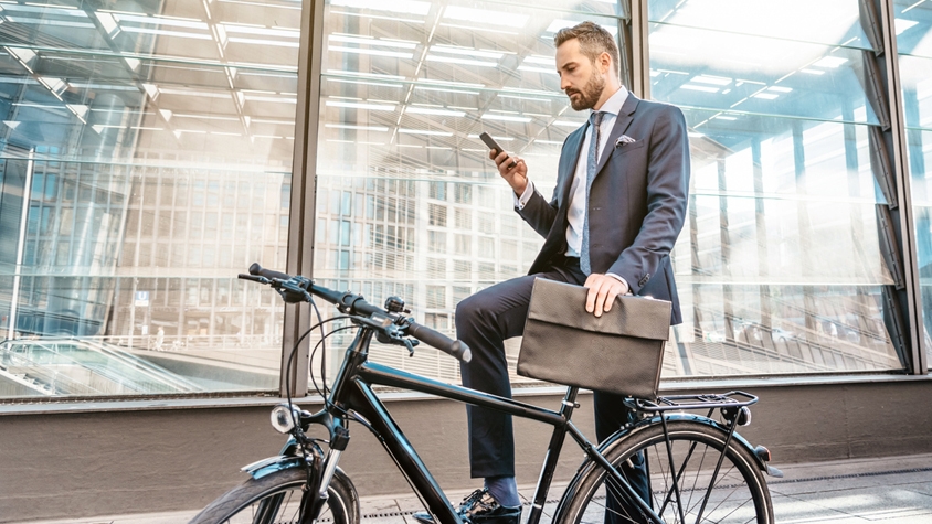 海外企業 社風 自転車乗る社員