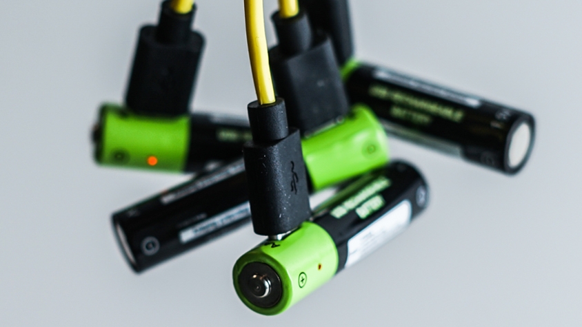 USBで充電できる乾電池