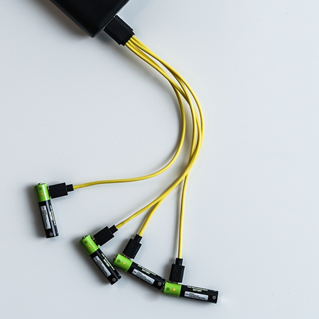 USBで充電できる乾電池