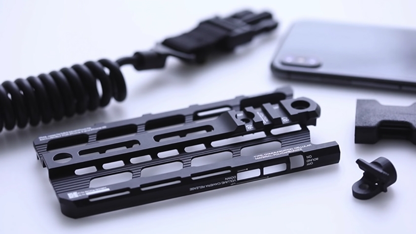 カトキハジメ RAILcase/ Prod.Ka iPhone case 中古・激レア】カトキハジメ デザイン iPhone X XS ケース