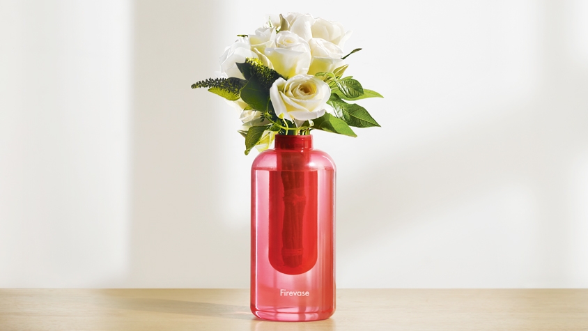 バンク 貯金箱 オブジェ/飾り/アクセサリー 本物の消火器 花瓶に 空容器 室内インテリアにもなる花瓶型の簡易消火具「Firevase」 | TABI LABO