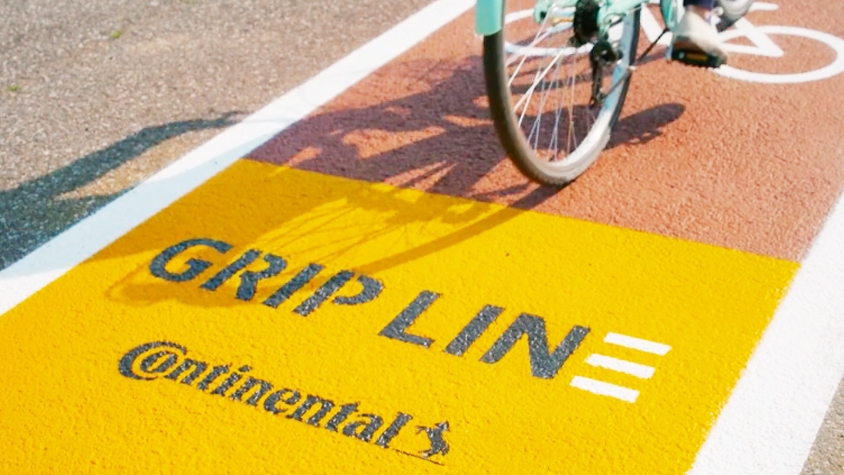 道路を安全に塗り分けるドイツの塗料「GRIP LINE」 | TABI LABO