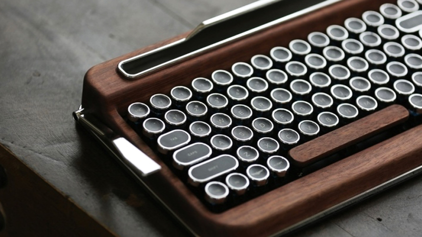 PENNA レトロタイプライター風キーボード ホワイト タイプライター風ワイヤレスキーボード“PENNA KEYBOARD”が発売