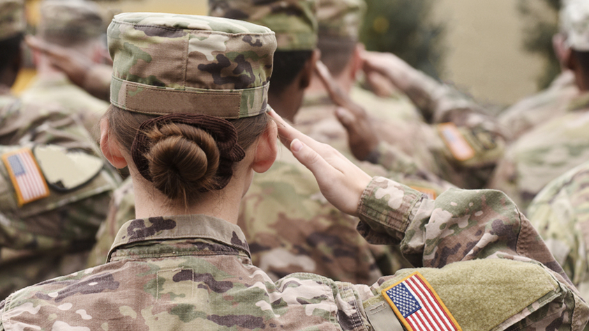 米陸軍「女性兵士のポニーテール」を全制服で許可