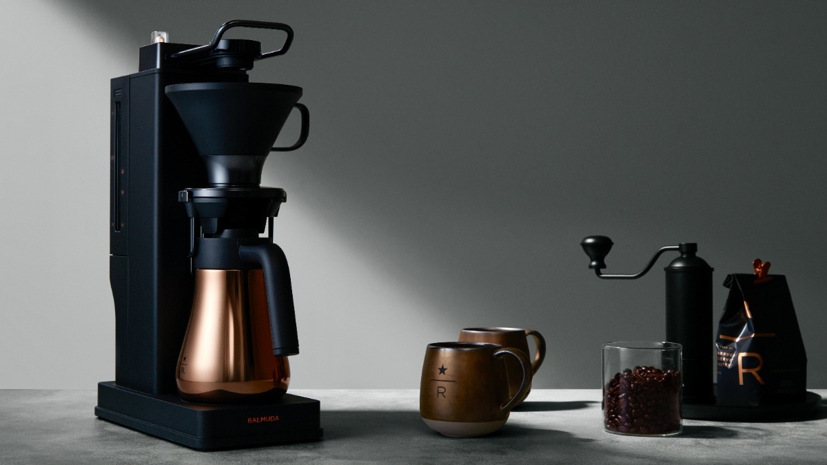 「スタバ」とコラボの「バルミューダ」コーヒーメーカー特別モデル | TABI LABO