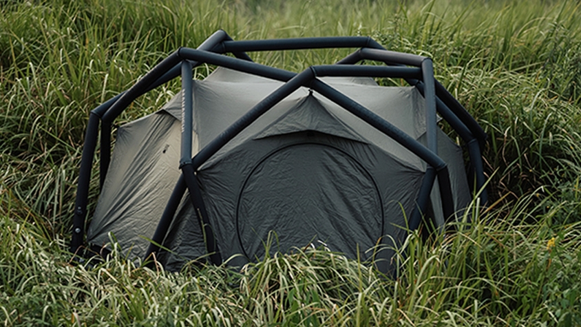 ストリートブランド「Maharishi」とアウトドア用品「HEIMPLANET