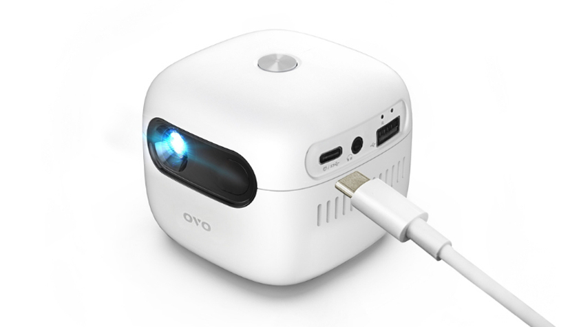 目標額1万％超えの支持を集めている「手のひらサイズ」の天井投影対応