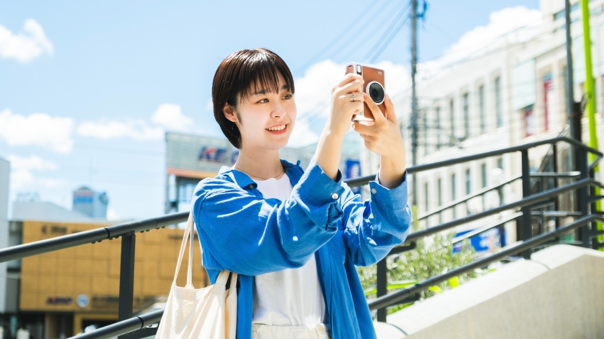 話題の「INSTAX mini Evo」と楽しむ街歩き。