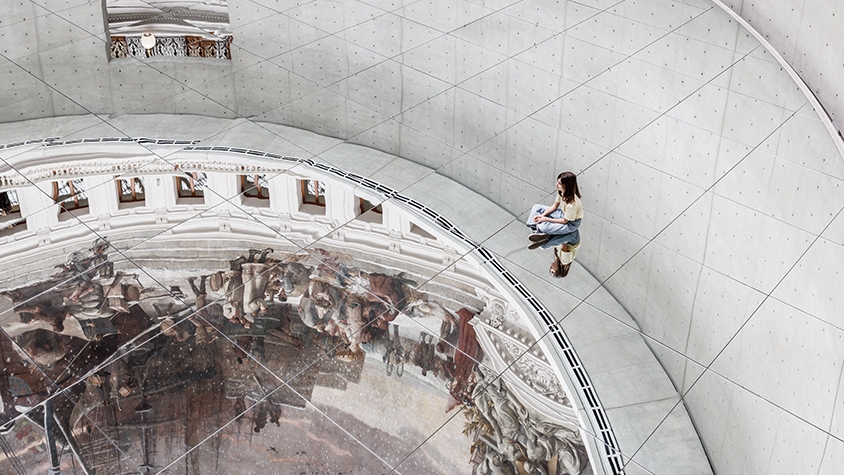 現役美大生注目のインスタレーション】アーティストKimsooja、パリで