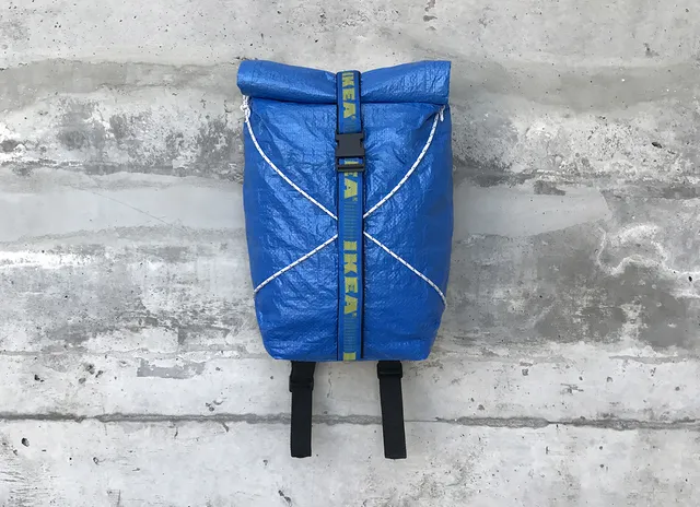 「IKEAの青い袋」バックパック