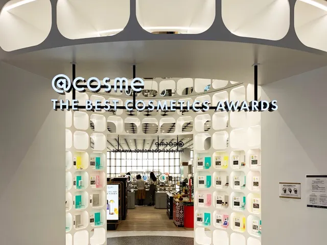 @cosme TOKYOの内観