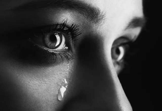 人が泣くことの5つの効果 すぐに泣く自分を変える方法も解説 Tabi Labo