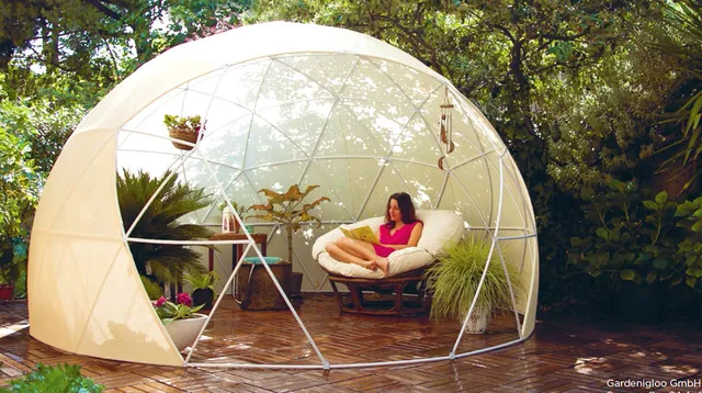 透明の「ドーム型テント」。お洒落なだけじゃなくて、環境にもよかった