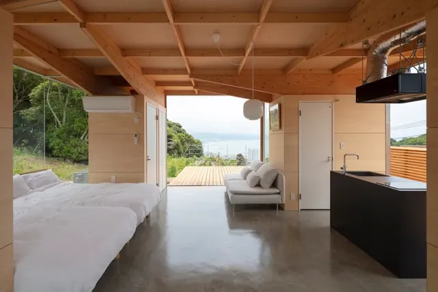 Airbnb「海を見下ろす絶景ヴィラ」（室内）