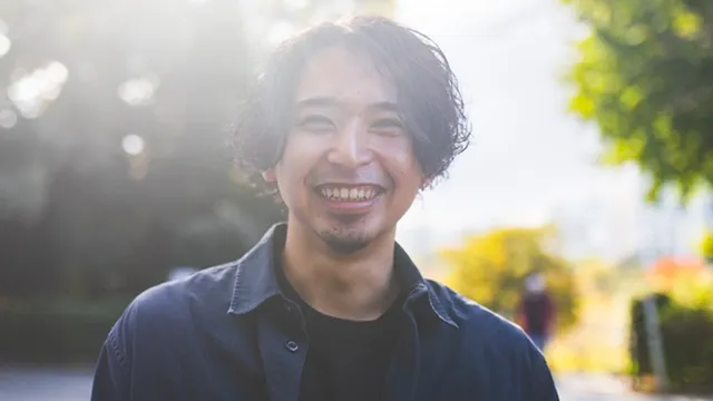となりのZ世代】日本酒ポッドキャスターギャル・鈴浦かれんさん | TABI