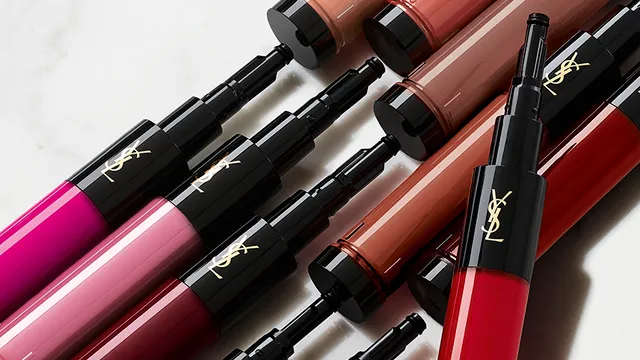 YSL「ルージュ シュール ムジュール」AI搭載のメイクアップガジェット